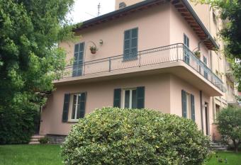 B&B Pescarenico has Balcony rooms