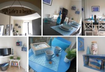 Beach House has Balcony rooms