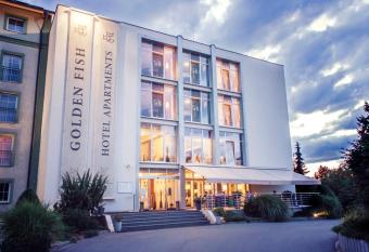 Golden Fish Hotel Apartments allows 18 year olds to book a room