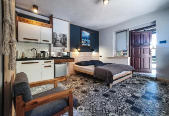 Mazurska 8a has Balcony rooms