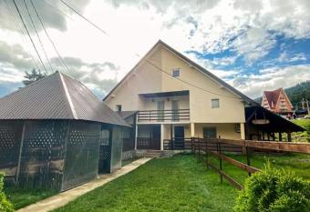 Cabana Izvorul Ariesului has Balcony rooms