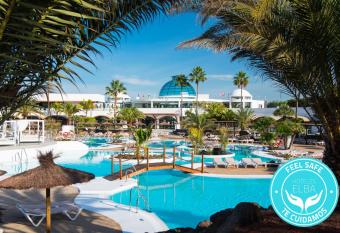 Elba Premium Suites - Adults Only allows 18 year olds to book a room