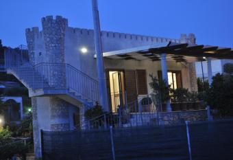 Santa Maria has Balcony rooms