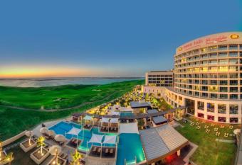 Crowne Plaza Yas Island, an IHG Hotel has Balcony rooms