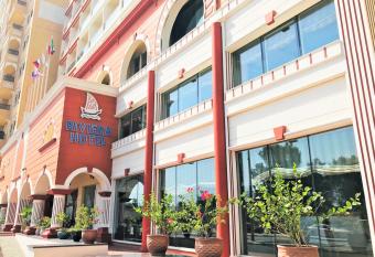 Riviera Hotel allows 18 year olds to book a room