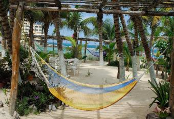 Hotel Villa Kiin allows 18 year olds to book a room