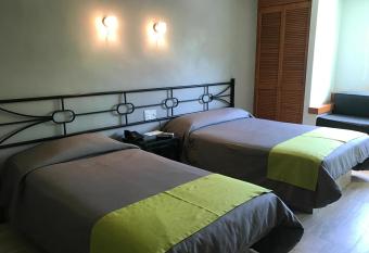 Hotel Arboledas Expo allows 18 year olds to book a room