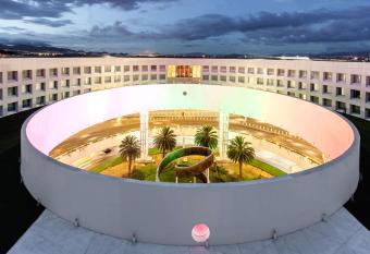 NH Collection Mexico City Airport T2 allows 18 year olds to book a room