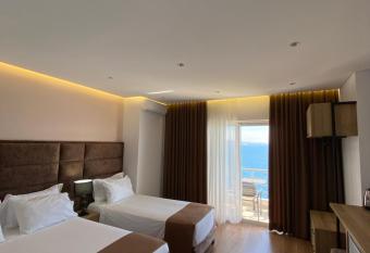 Hotel Erioni has Smoking/Balcony rooms