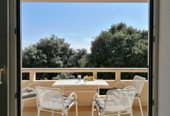 Marija Apartment Novalja allows 18 year olds to book a room