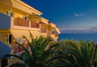 Maistrali Beach Studios has Balcony rooms