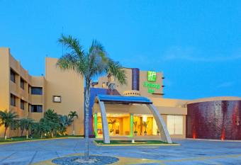 Holiday Inn Veracruz-Boca Del Rio, an IHG Hotel has Balcony rooms