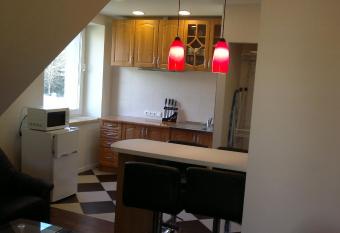 Centro bustas allows 18 year olds to book a room