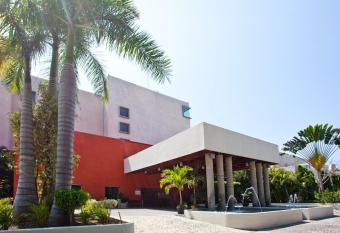 Gamma Plaza Ixtapa allows 18 year olds to book a room