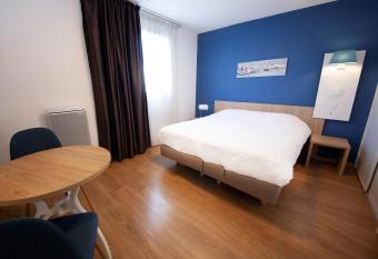Residhome Clermont Ferrand Gergovia allows 18 year olds to book a room