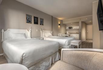 Up Am  rica Plaza allows 18 year olds to book a room