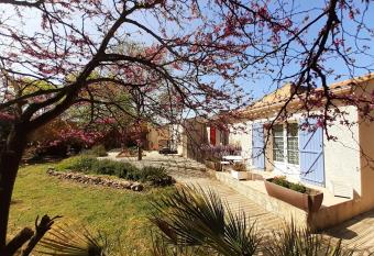 Logis H  tel Restaurant Le Clos des Capitelles has Balcony rooms
