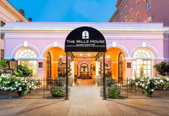 Mills House Charleston, Curio Collection by Hilton has Balcony rooms