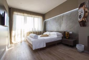 Ginevra Rooms has Balcony rooms