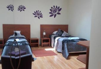 Hotel Restauracja Ksi    ycowa allows 18 year olds to book a room