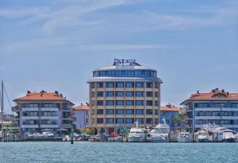 Laguna Palace Hotel Grado has Balcony rooms