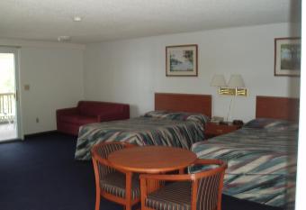 The Anchor Inn has Balcony rooms