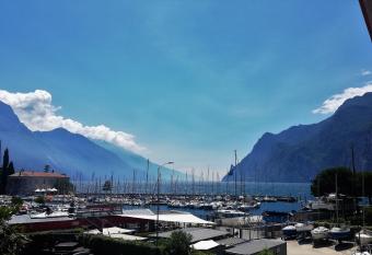 Residence Cristine has Balcony rooms