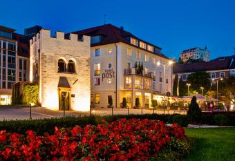 HOTEL POST alpine cityflair allows 18 year olds to book a room