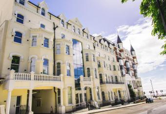 Mannin Hotel allows 18 year olds to book a room