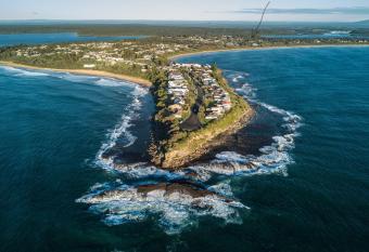 Culburra Beach Motel has Balcony rooms