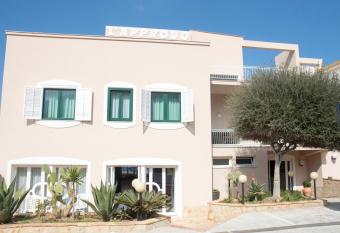 L Approdo di Angelino has Balcony rooms