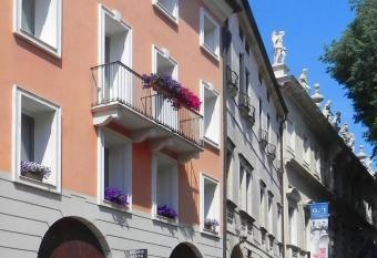 Relais Santa Corona has Balcony rooms