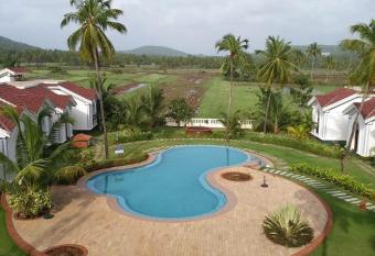 Riviera Sapphire has Balcony rooms