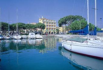 Hotel Vittorio has Balcony rooms