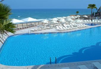 Daniel Herzliya Hotel allows 18 year olds to book a room