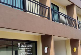 DEE DEE Mansion Airport has Balcony rooms