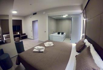 Hotel Santin has Balcony rooms