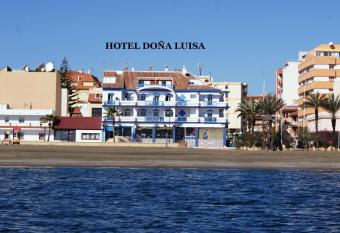 Hotel Do  a Luisa has Balcony rooms