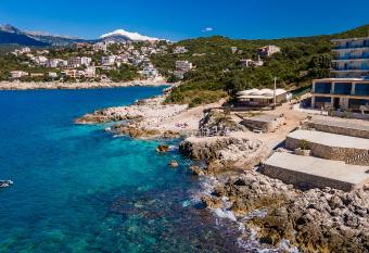 Open Sea Apartments has Balcony rooms