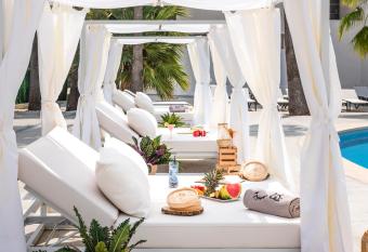 INNSiDE by Meli   Alcudia allows 18 year olds to book a room