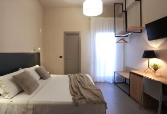 Hotel Aloisi has Balcony rooms