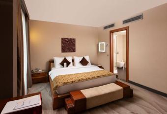 Nippon Hotel has rooms with a private hot tub