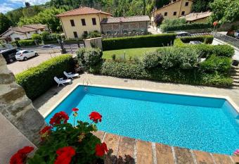Casa Fevira has Balcony rooms