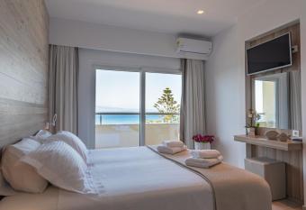 Orpheus Studios has Balcony rooms