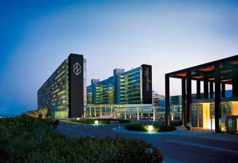 Nirvana Cosmopolitan has Balcony rooms