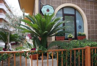 Albergo La Coccinella has Balcony rooms