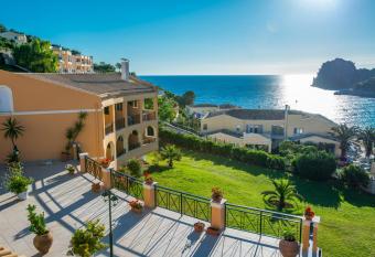 Philoxenia has Balcony rooms