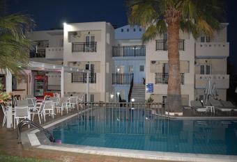 Sunshine Studios & Apartments has Balcony rooms