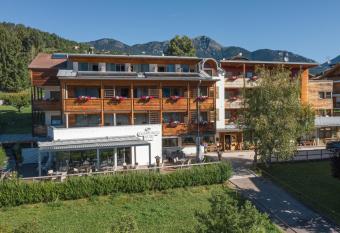 Olimpionico Hotel has Balcony rooms