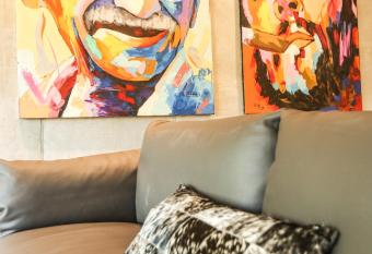 Le Kube - Appartements de Prestige au centre d Annecy has Balcony rooms